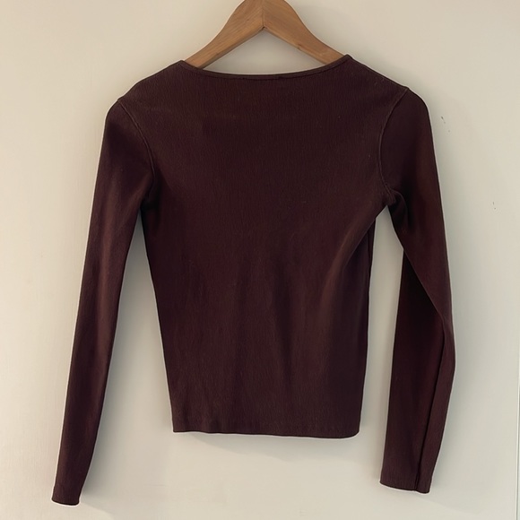 Zara Long Sleeve - Picture 2 of 3